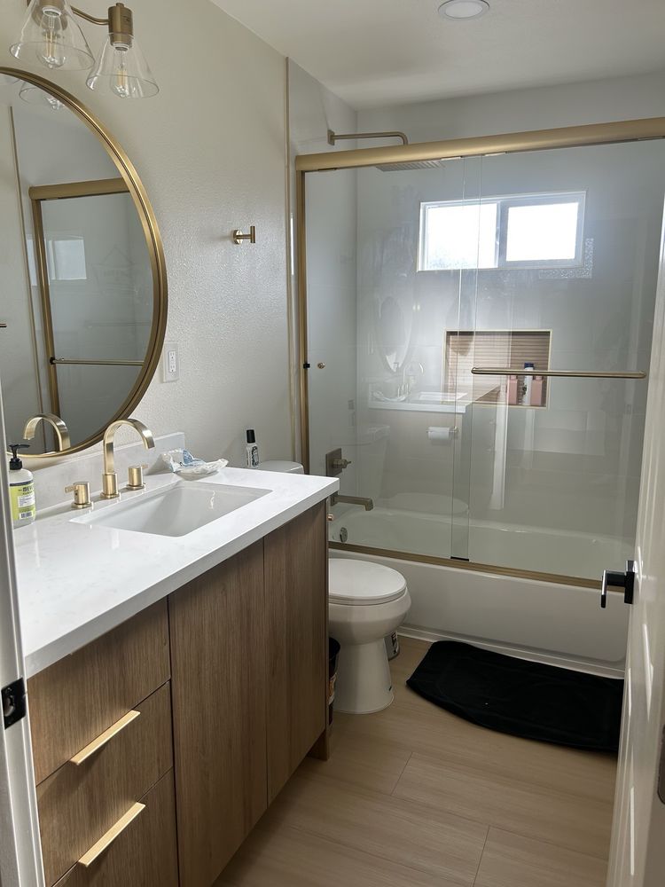 The Brass & Oak Bath